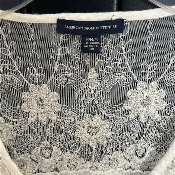 American Eagle Womens Cream Lace Blouse Bell Sleeves Lace Cuffs Boho Fairy Femme - Picture 2 of 16